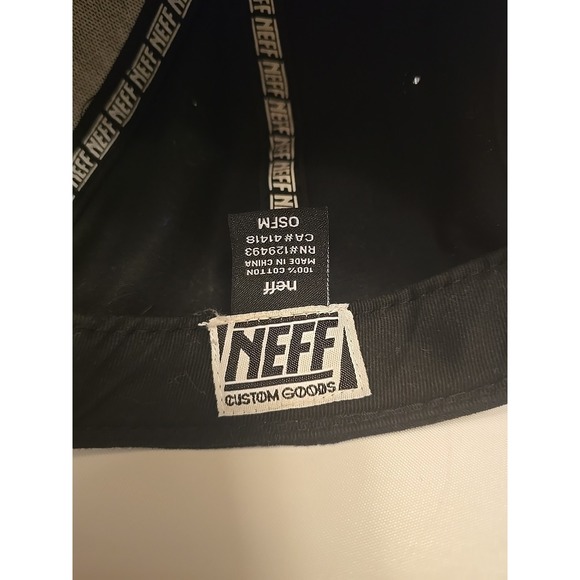 Adult NEFFmau5 CAP Black/Red - Adjustable - Picture 4 of 5